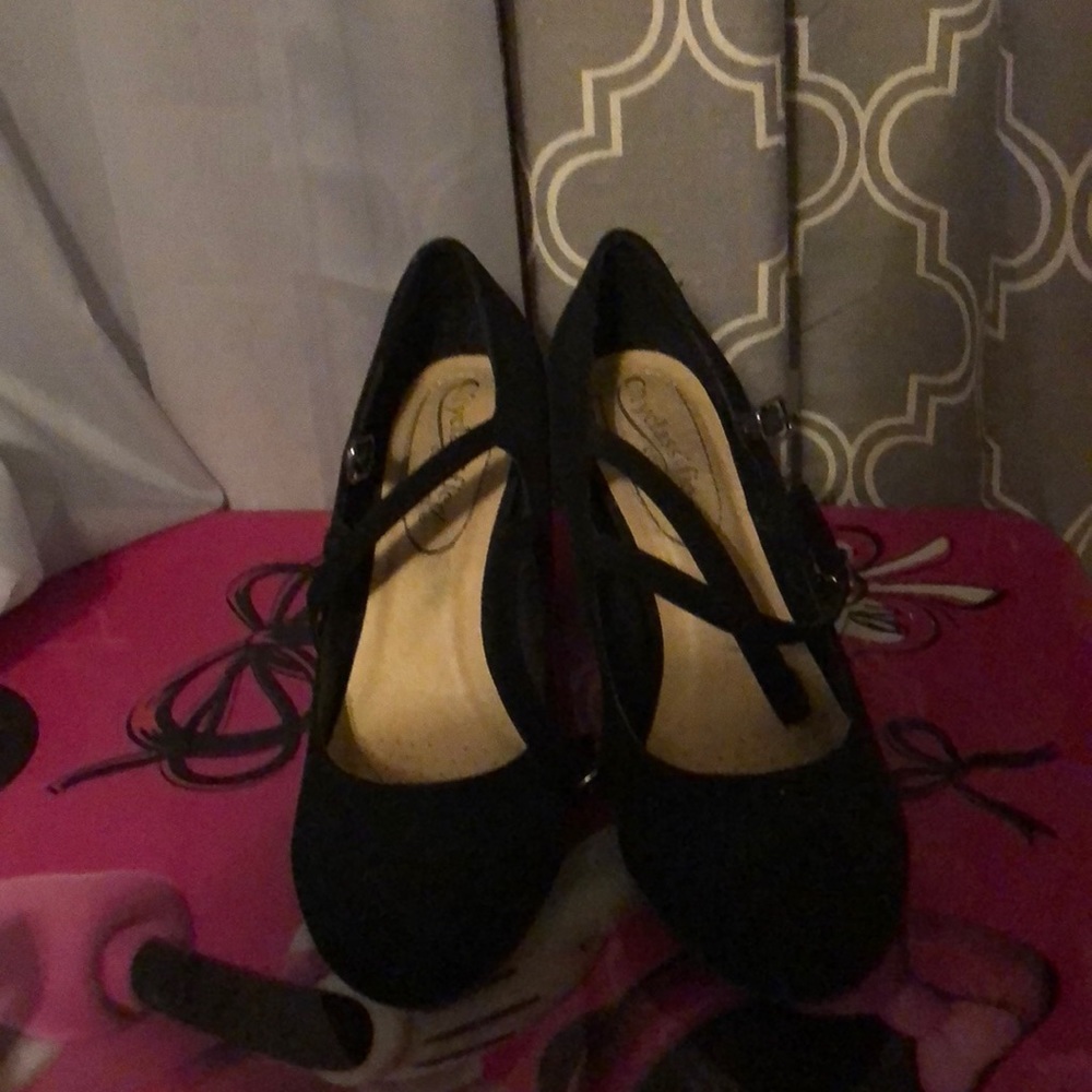 Women’s shoes